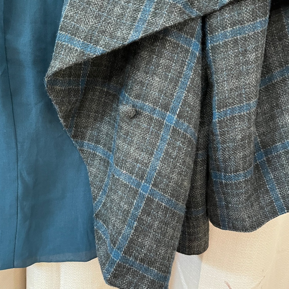 Cabi Court Plaid Blazer Women 10 Grey Blue Tartan 916 Shawl Collar Dark Academia - Picture 7 of 12